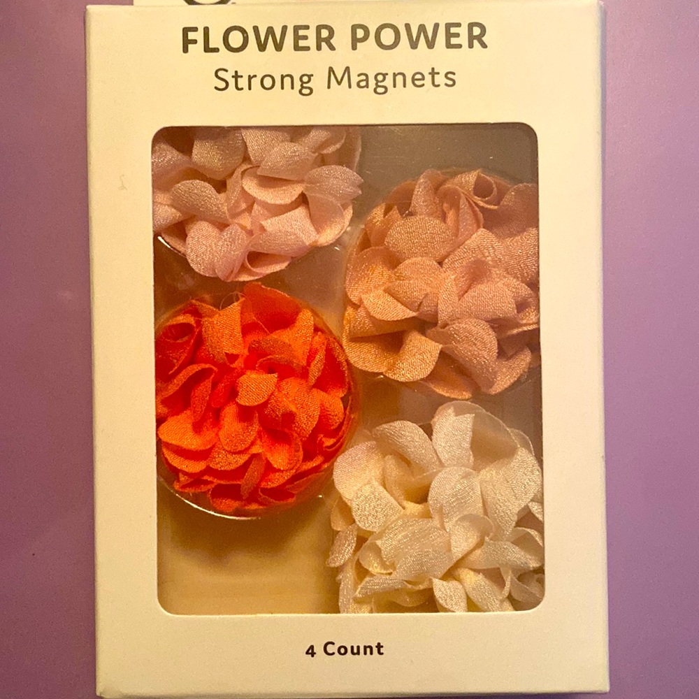 - 2 sets of Flower Power Flower Magnets ( total of 8 ) total of two boxes